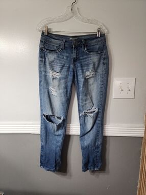 Dollhouse Distressed Women's Blue Denim Jeans